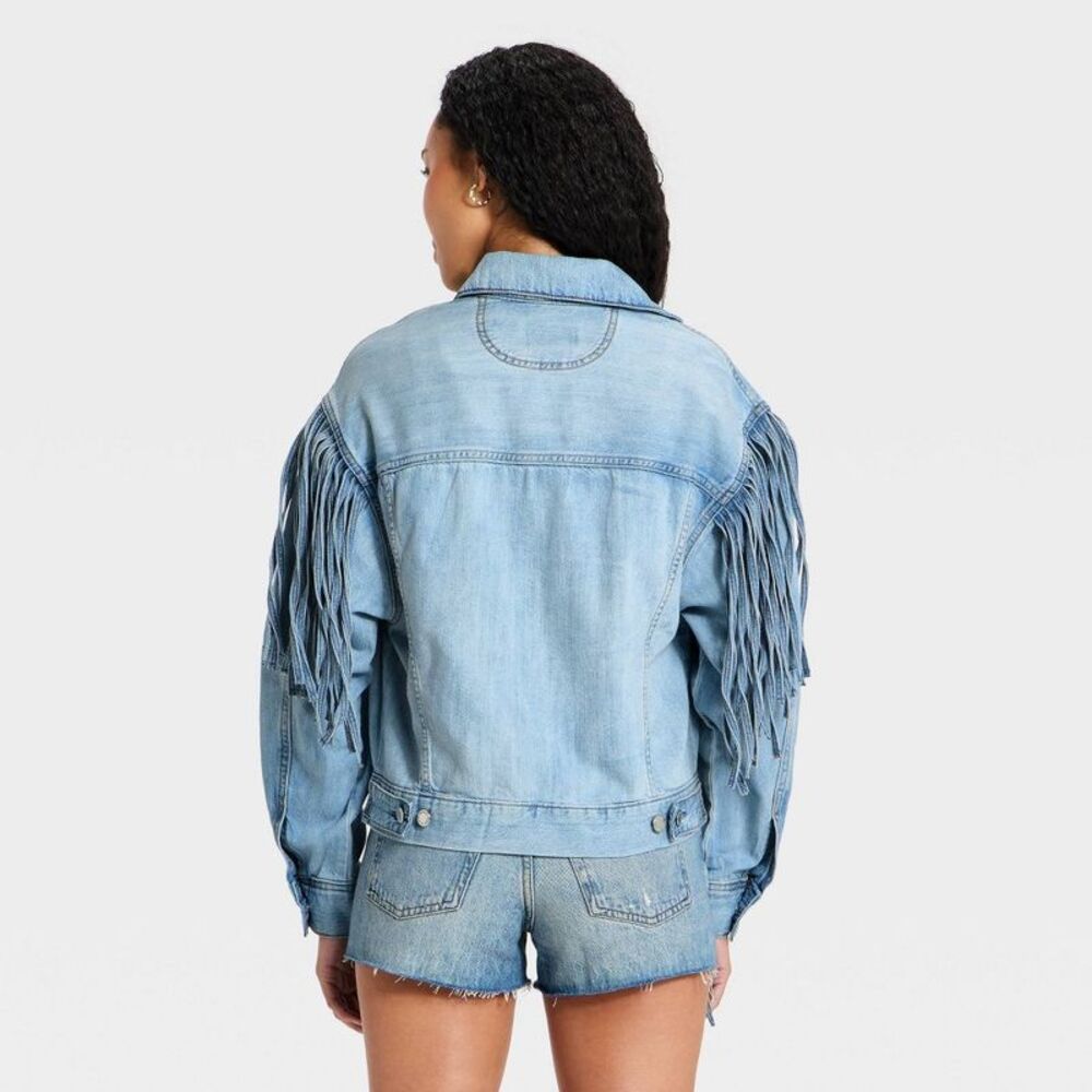 Universal Thread - Women's Fringe Denim Jacket - Universal Thread Lig Light Wash - Picture 2 of 3